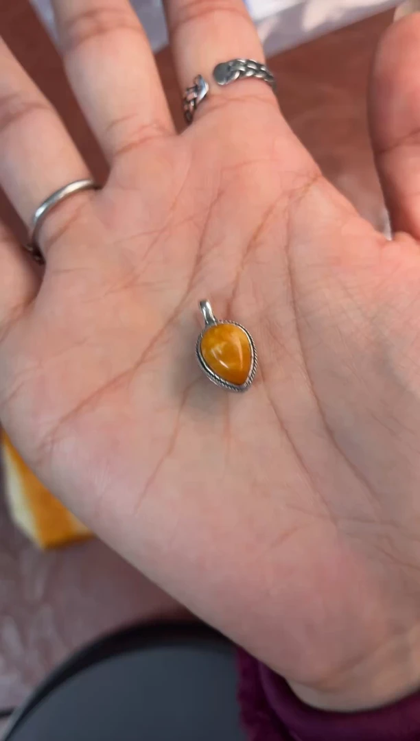 蜜蜡项圈银S925镶嵌噶玛珠宝蜜蜡银S925