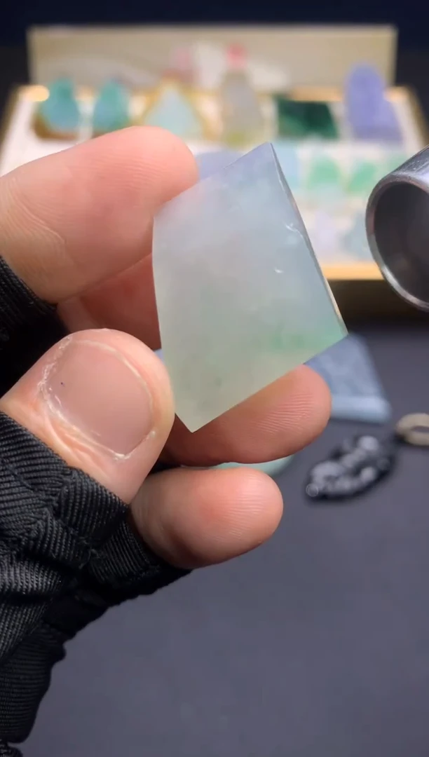 【闪购商品】定制翡翠未镶嵌