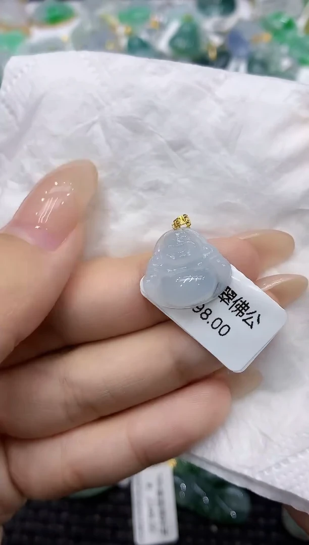 颈饰18K金镶嵌翡翠111111111111