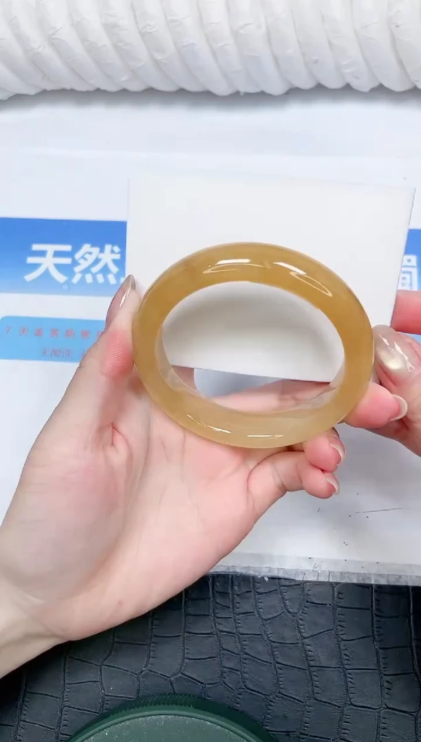 石英质玉手镯未镶嵌86-58.5