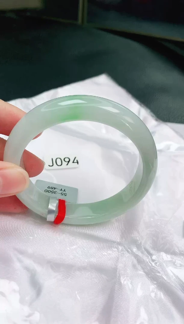 未镶嵌手镯翡翠缅甸天然A货翡翠手镯