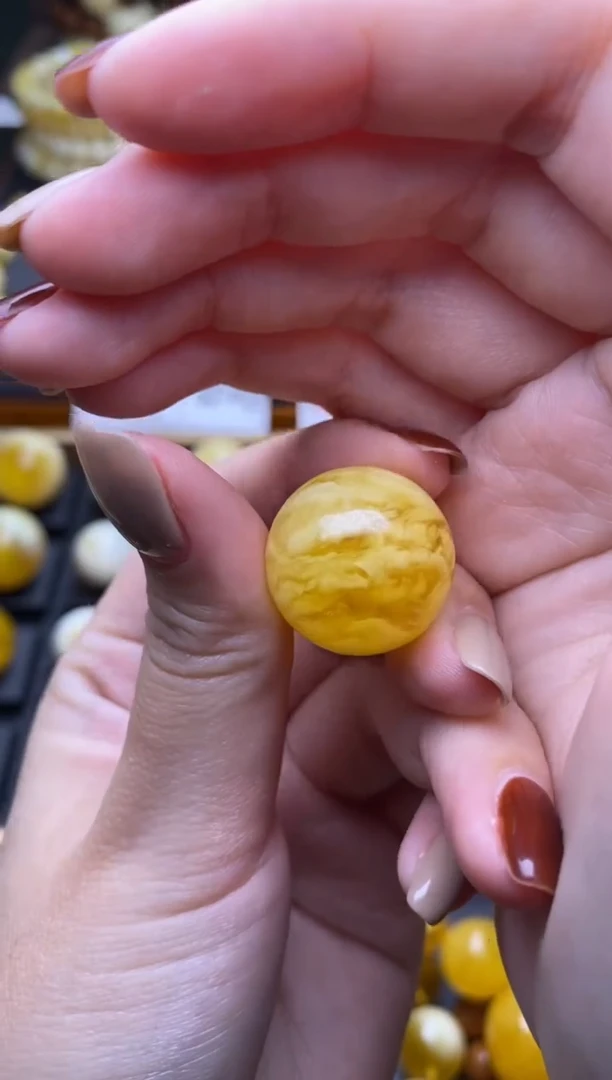 【闪购商品】琥珀裸石未镶嵌 大小姐珠宝严选52