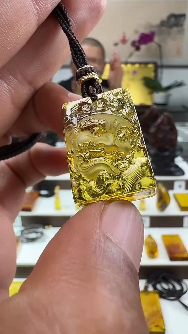 未镶嵌吊坠(不含链)琥珀净水柳青大黑天方牌吊坠