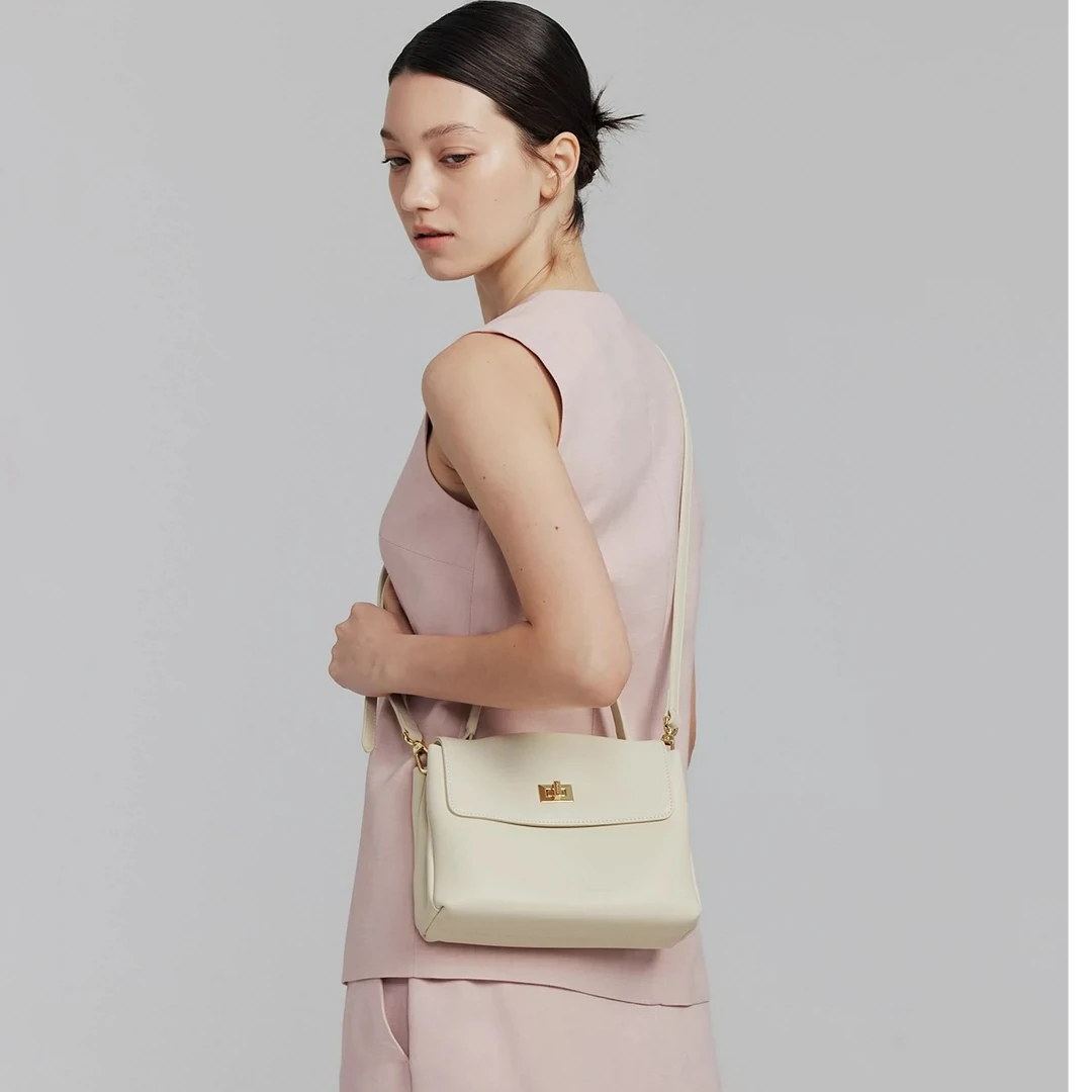 按编码去拍A01-A62新款时尚菱格系列包包