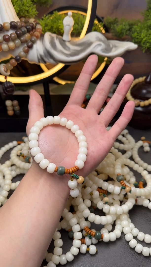 【闪购商品】菩提根/象牙果手串白玉菩提8*10配饰