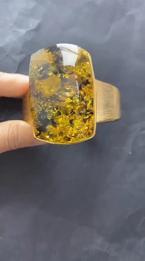 未镶嵌琥珀裸石新*姐手镯