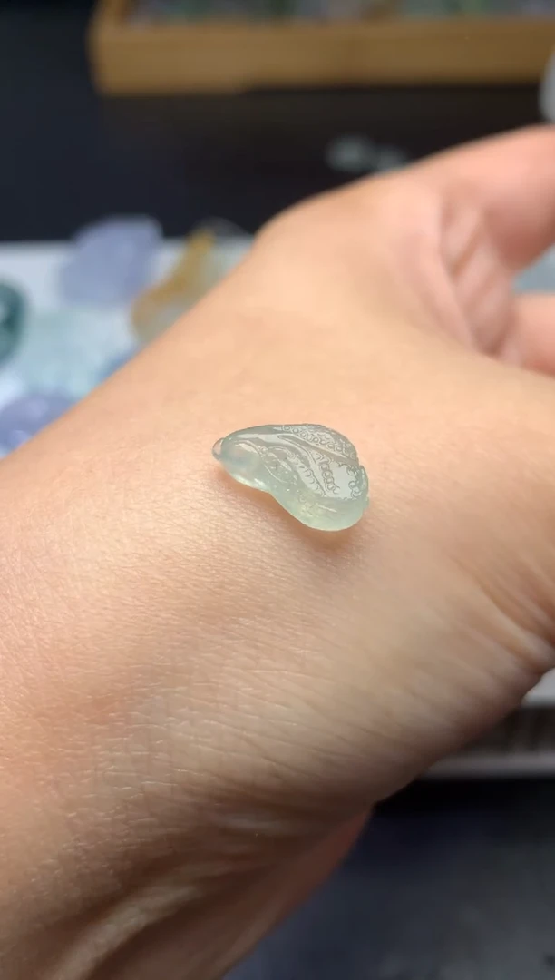 未镶嵌定制翡翠毛货