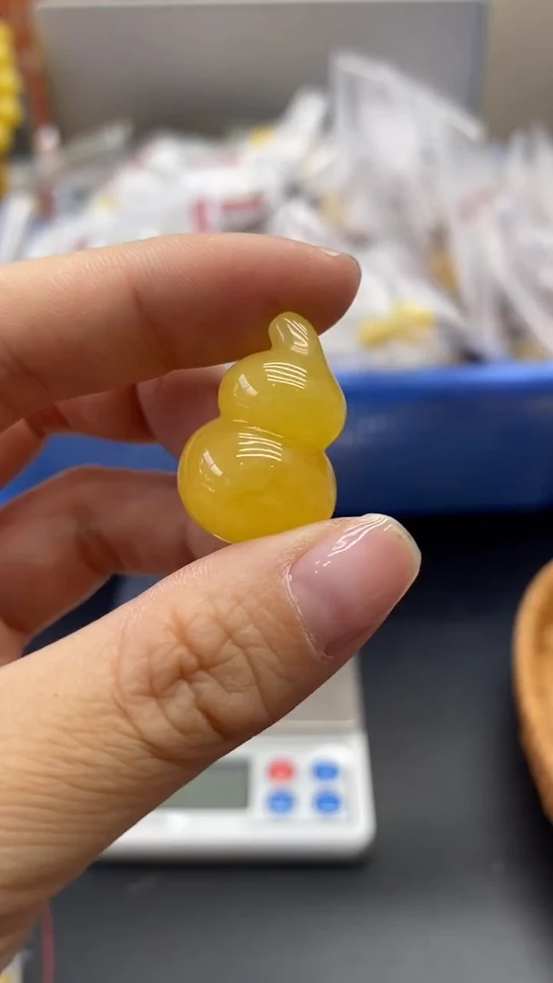 琥珀未镶嵌珠宝奇石2324