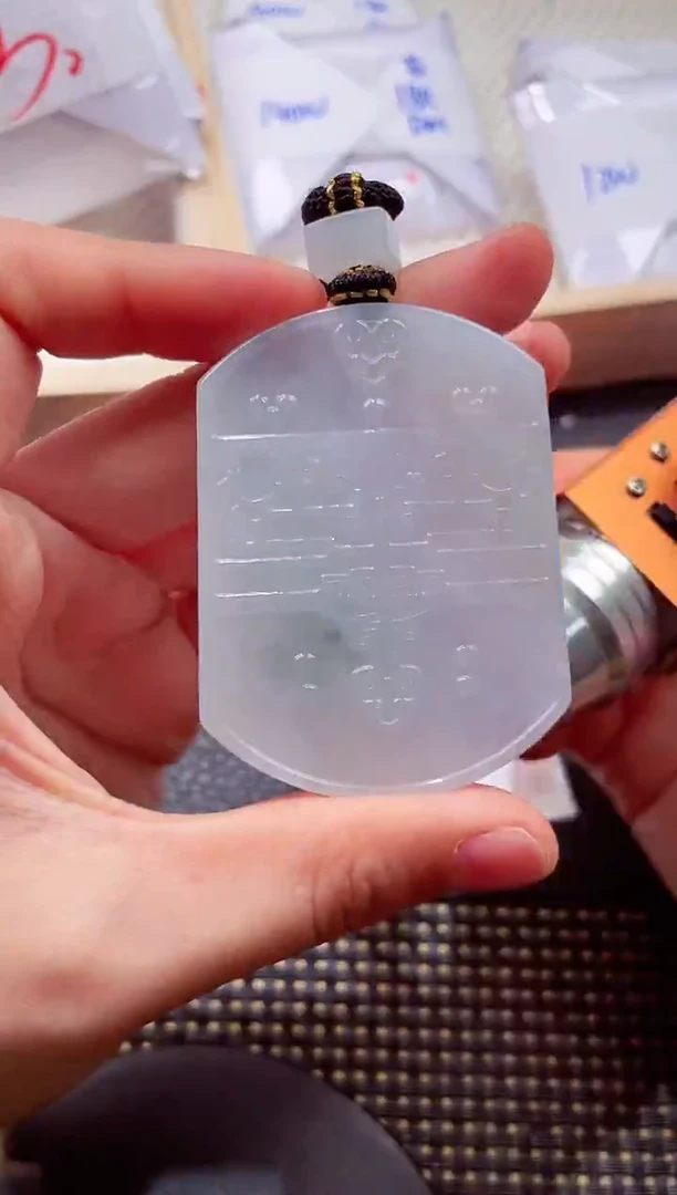 颈饰未镶嵌翡翠000111