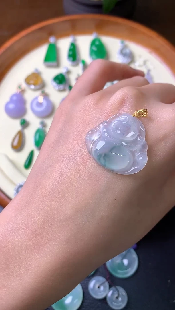 【闪购商品】翡翠吊坠(赠链)18K金镶嵌吊坠