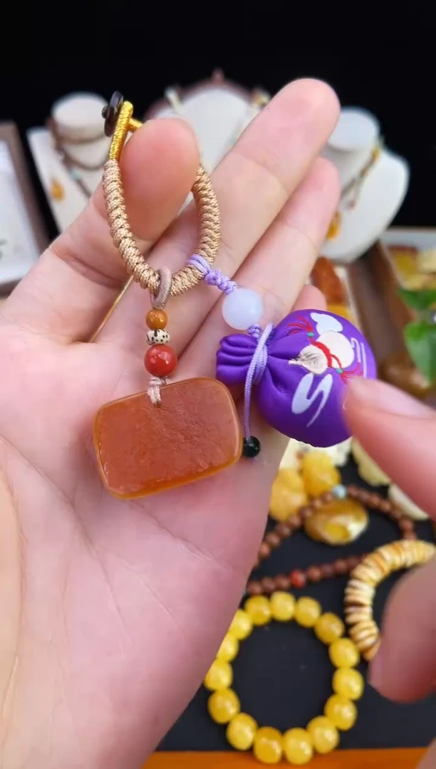 琥珀未镶嵌珠宝奇石柒月