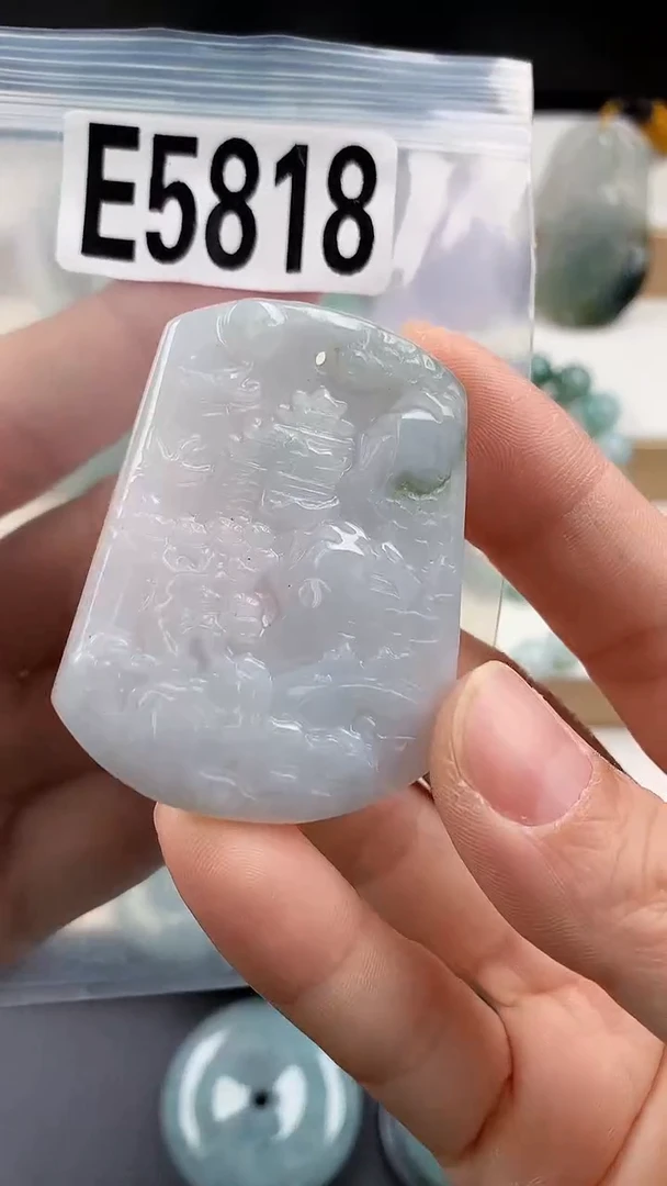 颈饰未镶嵌翡翠天然翡翠吊坠挂件