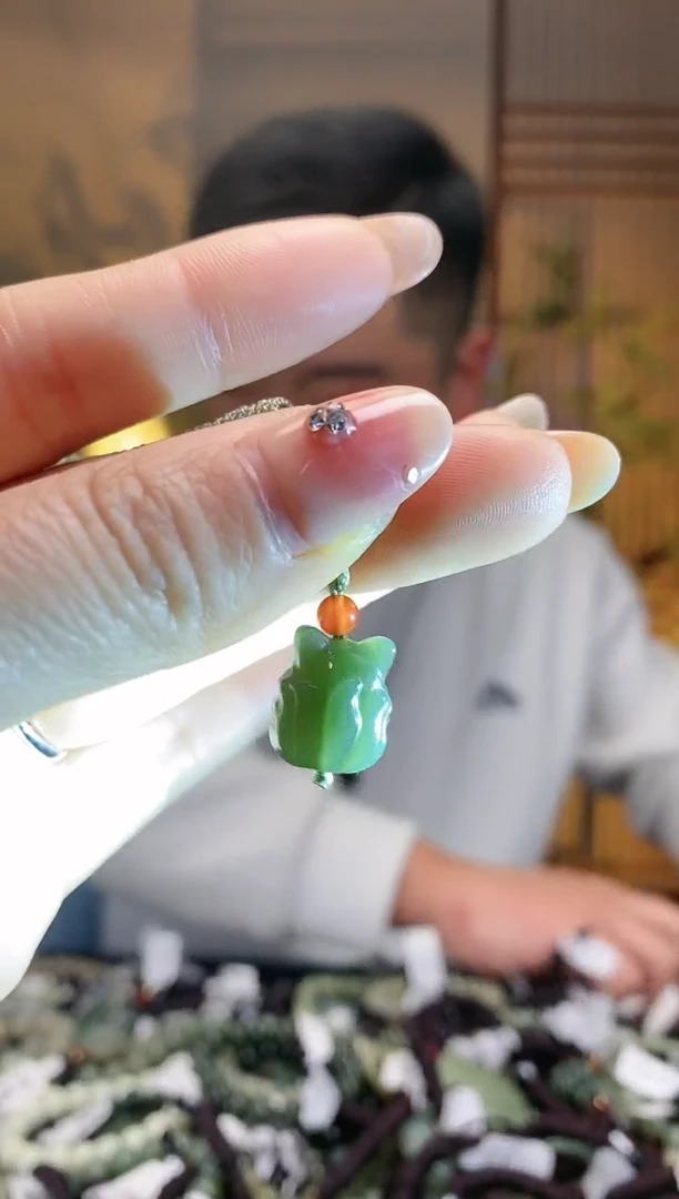 【闪购商品】和田玉颈饰未镶嵌多样性发货，拍一发一