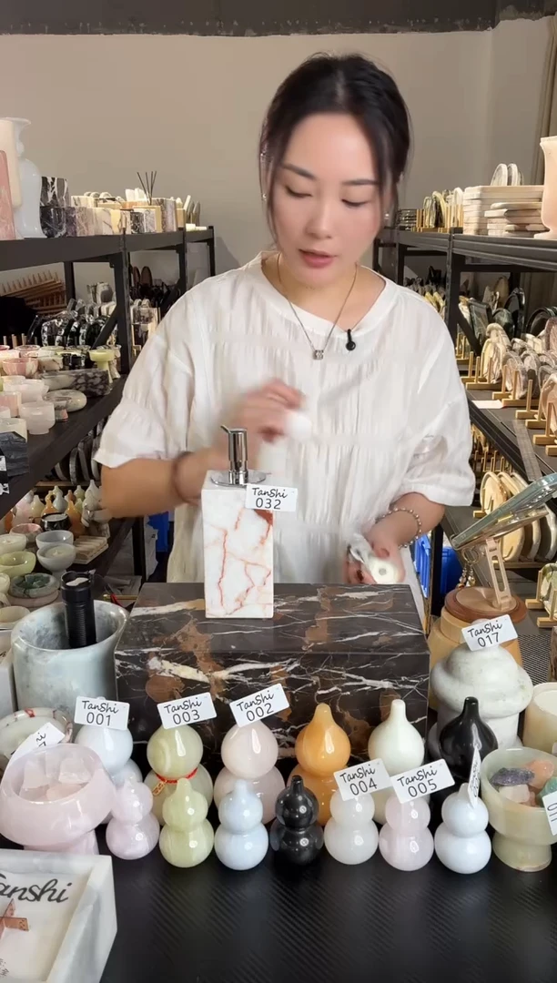 石材032宝红乳液瓶补胶
