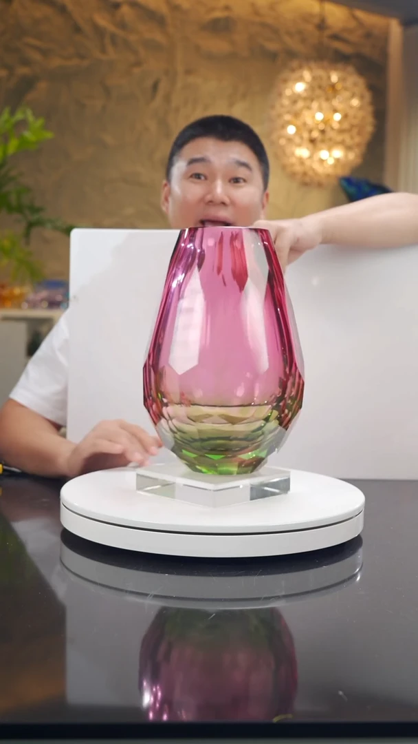 摆件金红绿切面花器