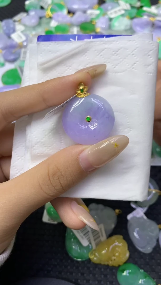 颈饰18K金镶嵌翡翠天然缅甸翡翠A货