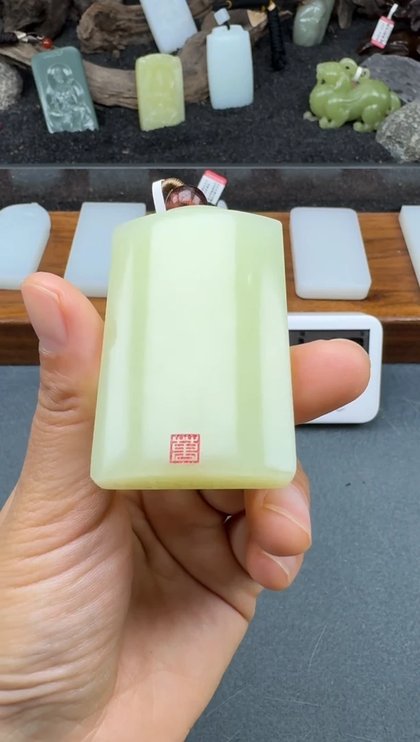 颈饰未镶嵌和田玉2