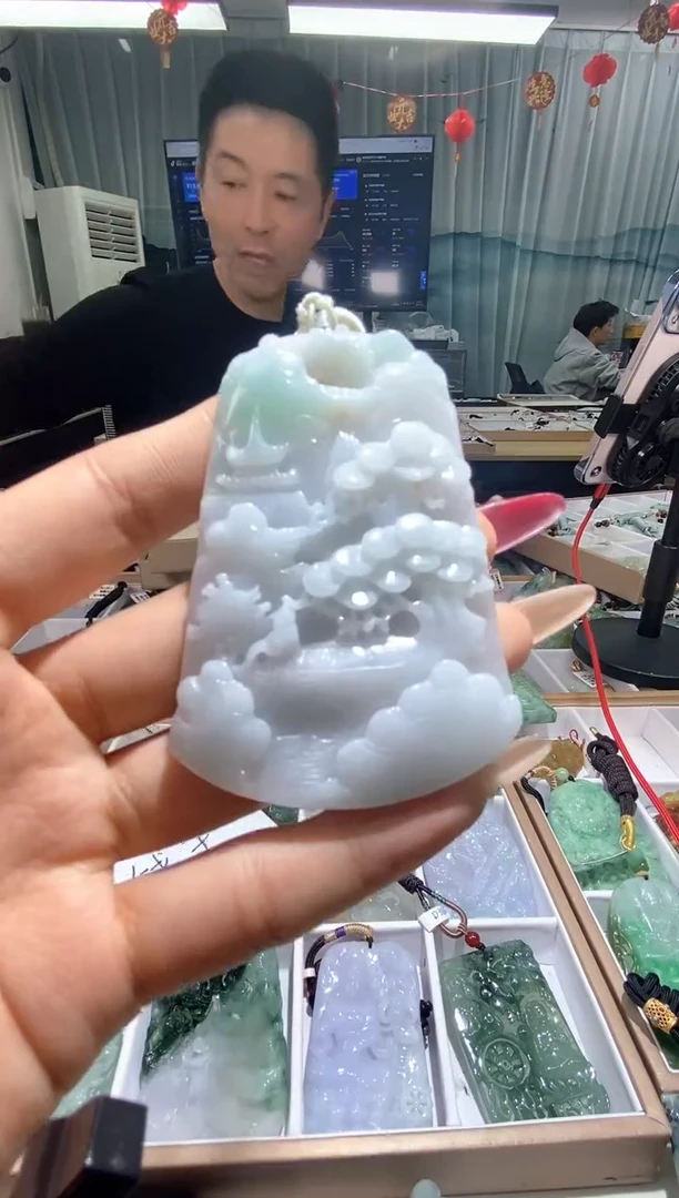 【闪购商品】翡翠颈饰未镶嵌天然缅甸翡翠A货未镶嵌