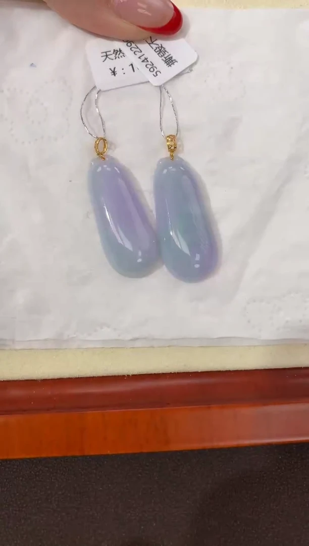 【闪购商品】翡翠颈饰18K金镶嵌天然缅甸a货翡翠(多样性发其一)