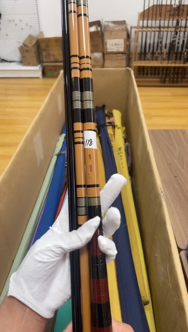 碳素1.8m以下笑**尘瑕疵竿N118.朱雀12尺 短尺 正常使用痕迹