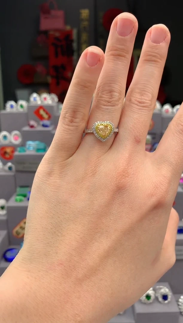 【闪购商品】钻石戒指/指环18K金镶嵌1ct黄钻戒指