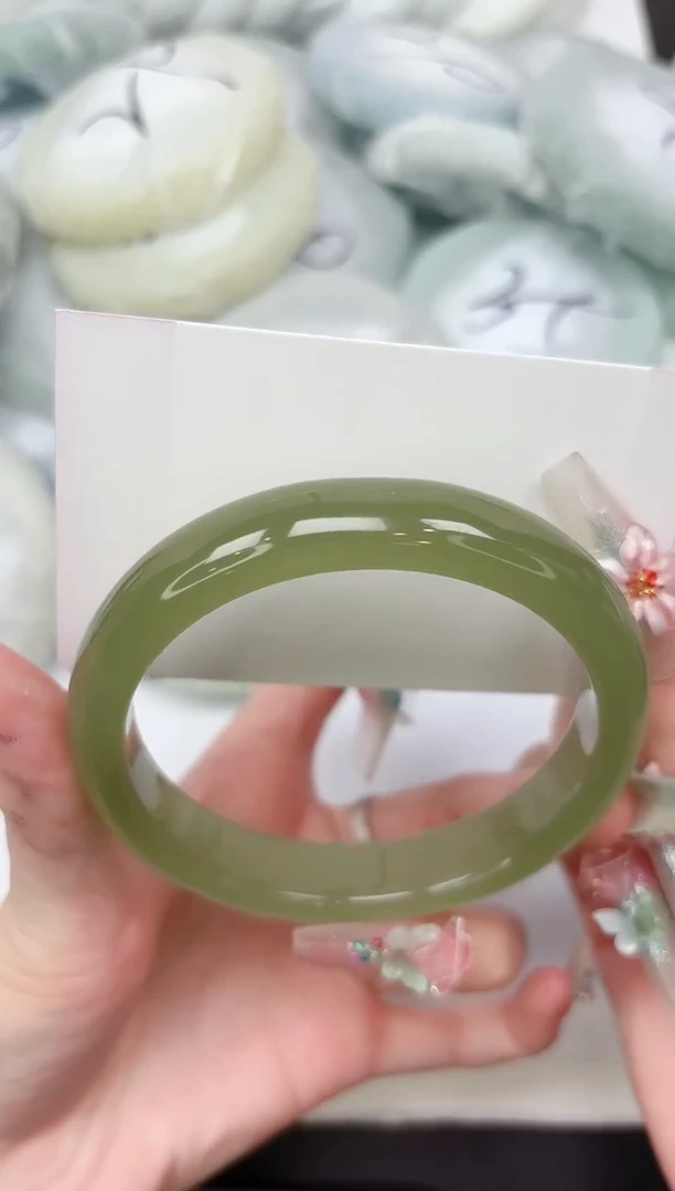 未镶嵌手镯石英质玉223-63