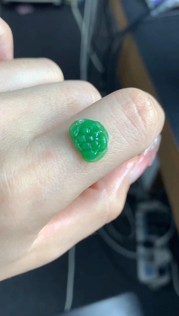 定制翡翠未镶嵌莲花