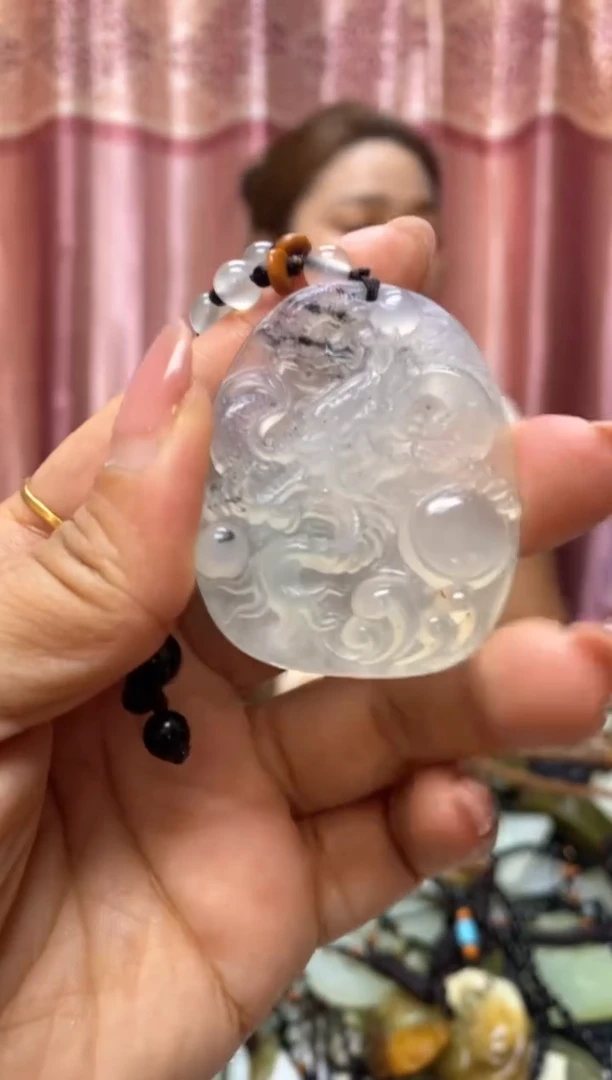 未镶嵌岫玉挂件