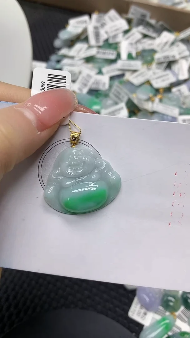 颈饰18K金镶嵌翡翠a货支持复检百元以上9元证书费自理
