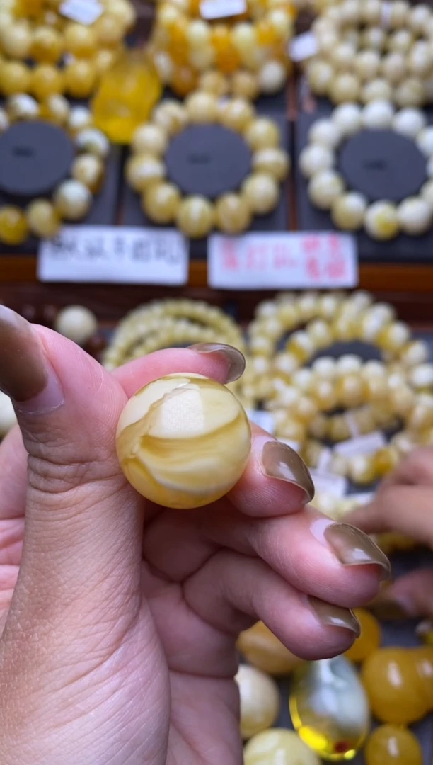 【闪购商品】琥珀裸石未镶嵌大小姐珠宝严选66
