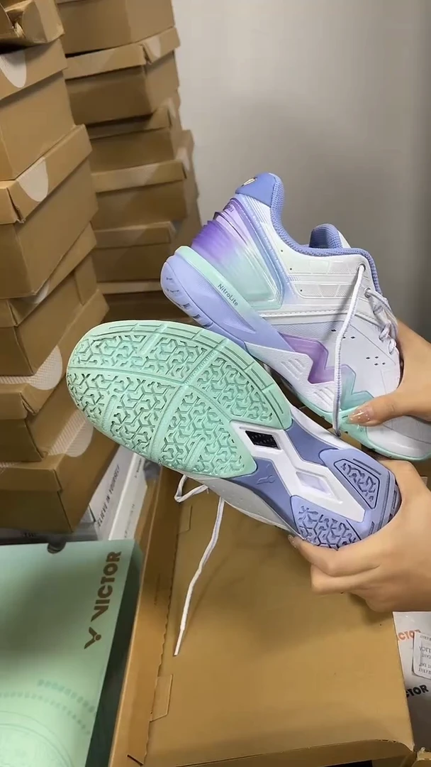 威克多正品微瑕 8500NL/AT 41码 45号 鞋底明显穿着痕迹