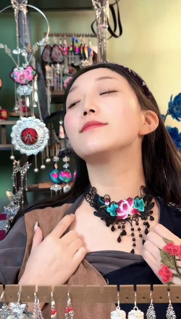 织绣彩云南阁非遗老绣624