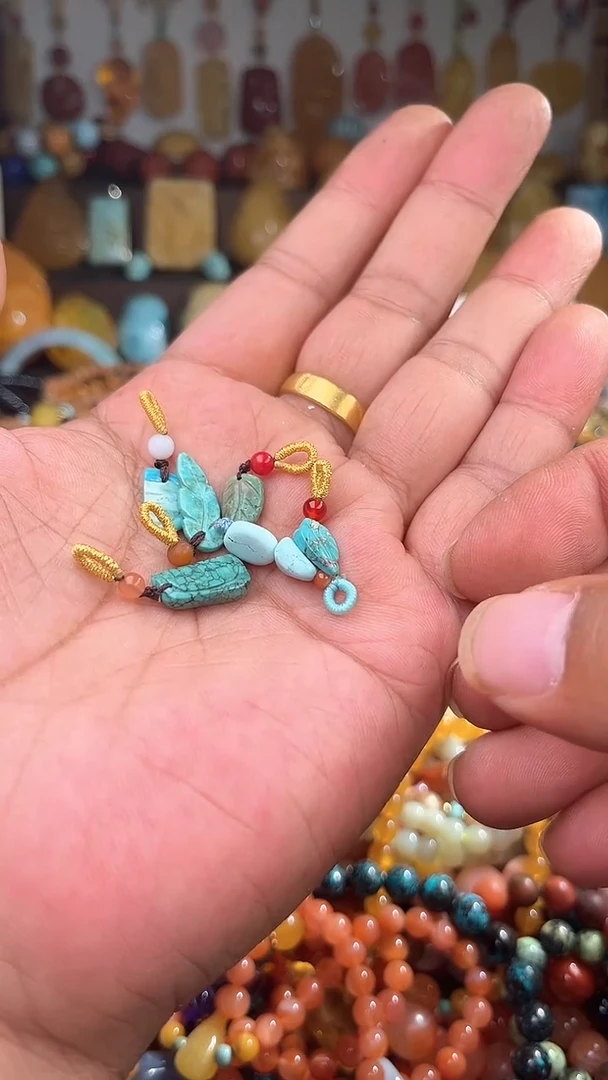 颈饰未镶嵌翡翠不****? 一物一拍 163753