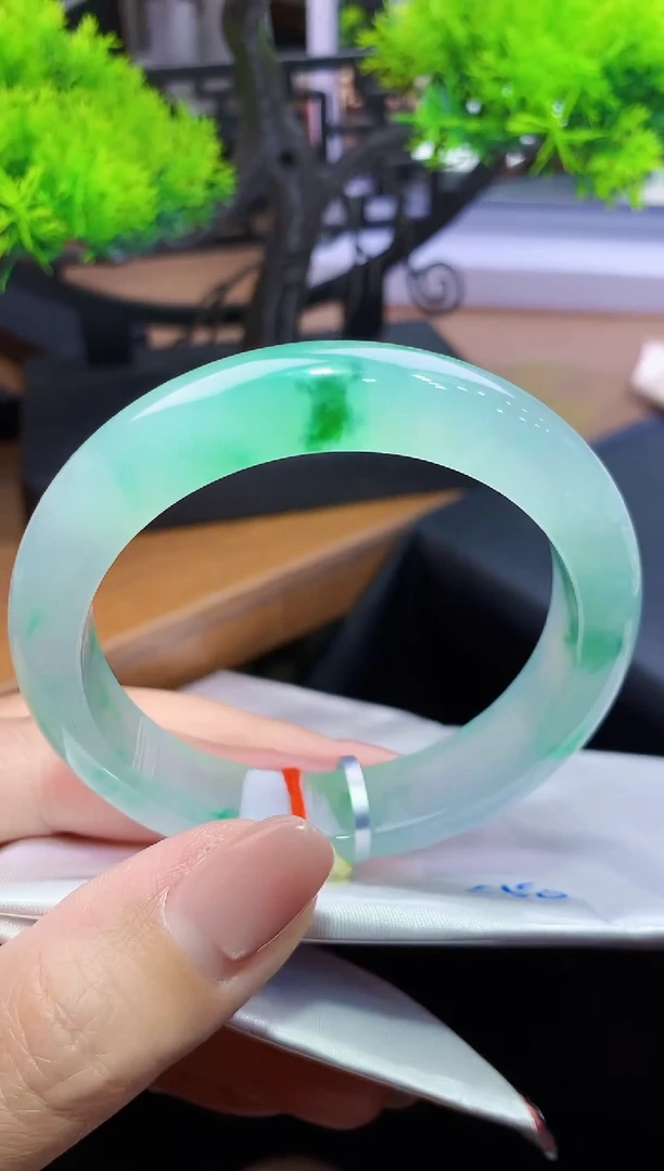 未镶嵌手镯翡翠-c50 天然缅甸翡翠A货56正圈总价27万定金2万