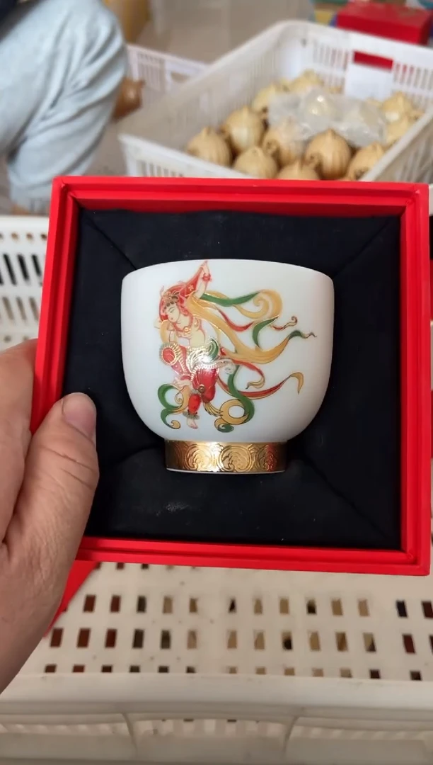 杯无运费险有瑕疵的摄影的产品有使用过的痕迹有点脏介意勿拍