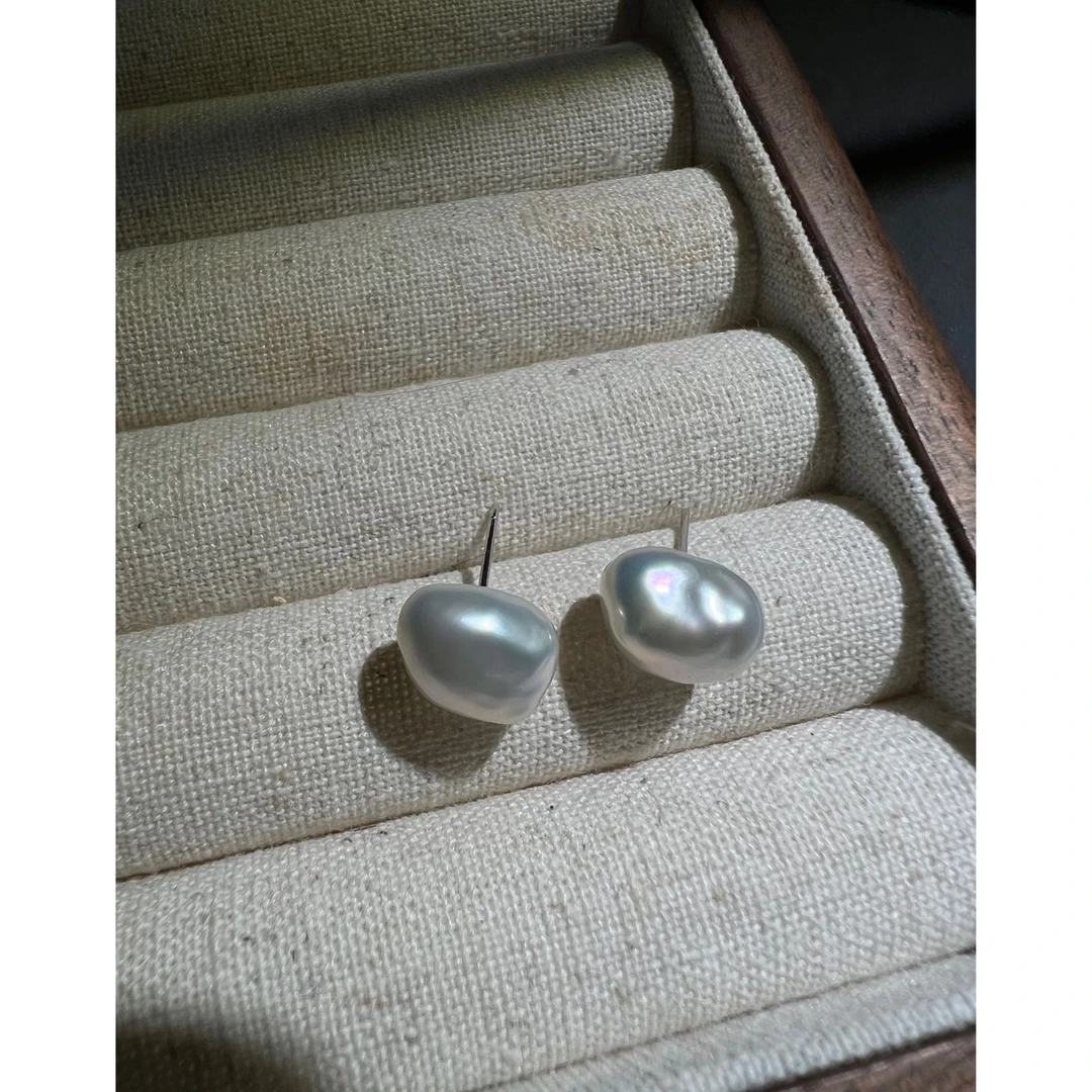 JUNMU冷光感无核keshi碎银珍珠耳钉（8-10mm）多样性发货发其一