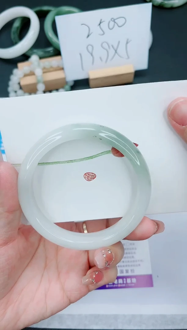 【闪购商品】石英质玉手镯未镶嵌36号-63-4