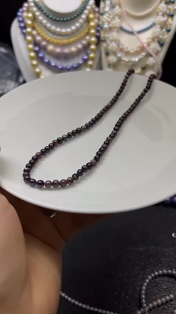 颈饰未镶嵌淡水珍珠多人