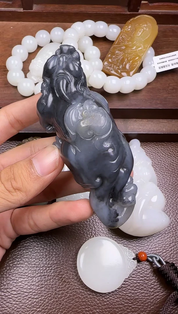 未镶嵌和田玉挂件和田玉貔貅