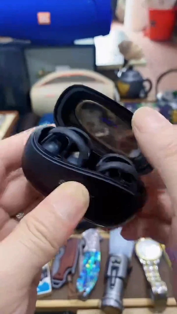 瓷片闪购商品  如图所示