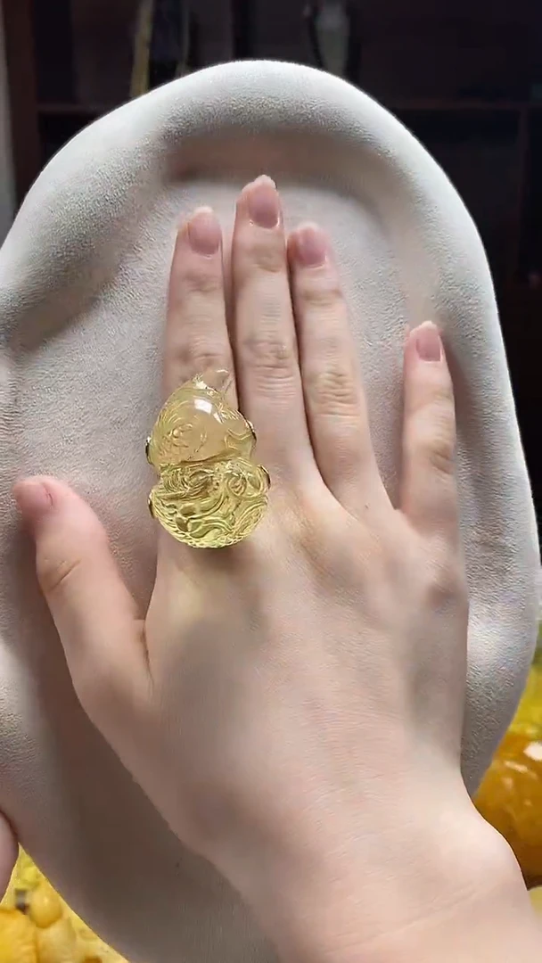 银S925镶嵌琥珀戒指戒指