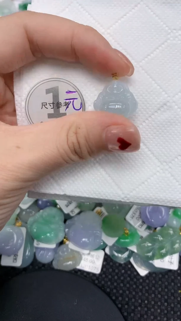 翡翠18K金镶嵌颈饰11111111