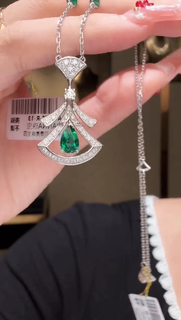 铂Pt950镶嵌项链钻石绿裙AY0422-PT-45