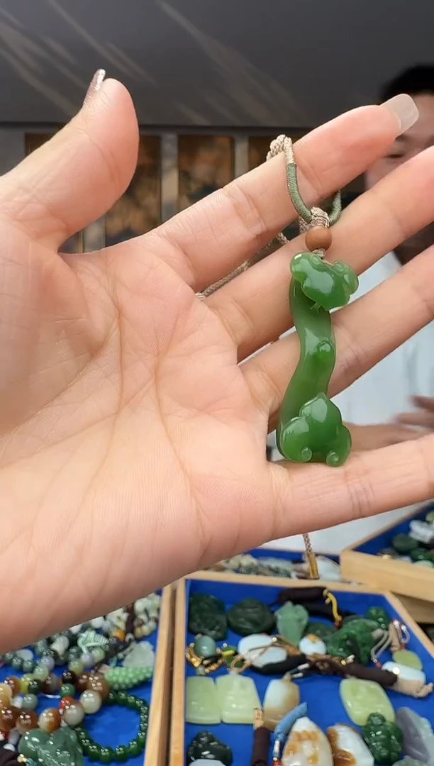 颈饰未镶嵌和田玉拍一发一