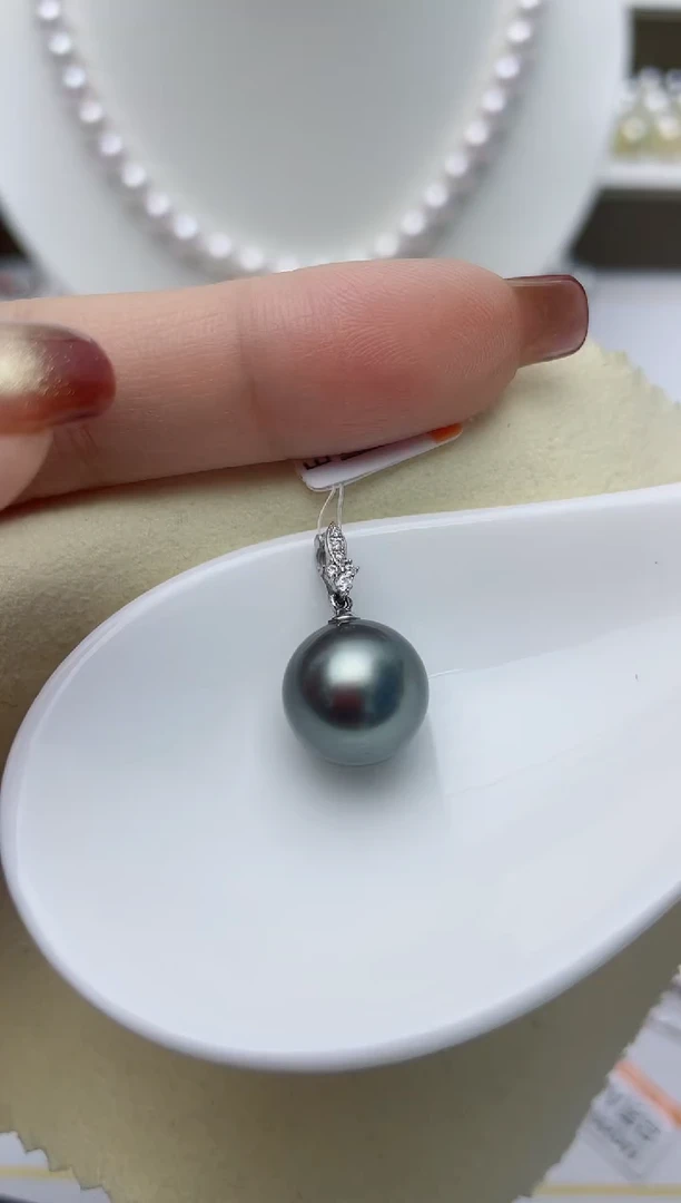 【闪购商品】海水珍珠颈饰18K金镶嵌W59