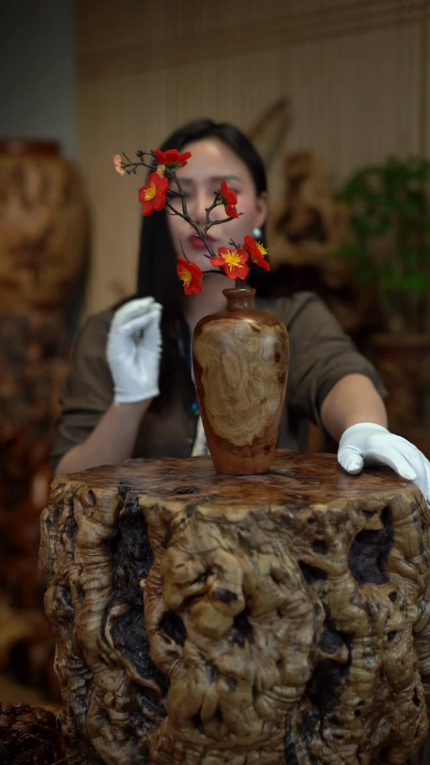 枣木雷击枣木梅瓶