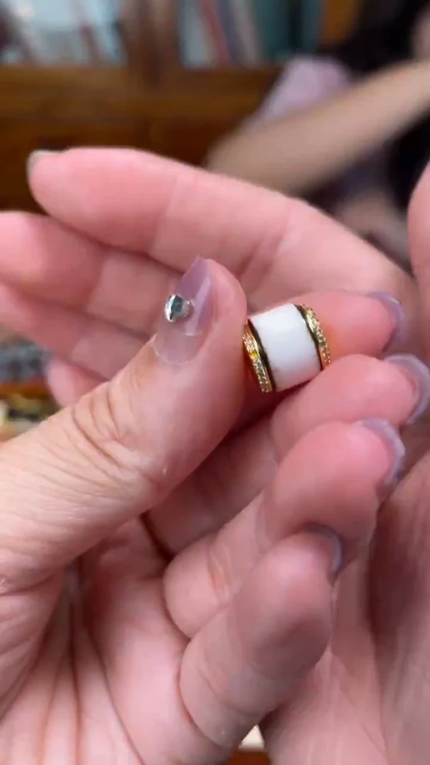 玛瑙/玉髓颈饰未镶嵌22白剁珠