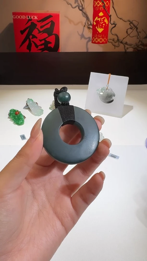 【闪购商品】翡翠颈饰未镶嵌【鑫鑫】