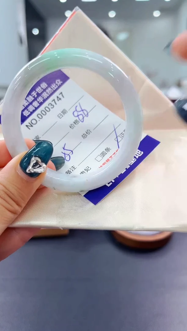 翡翠手镯未镶嵌天然缅甸A货翡翠