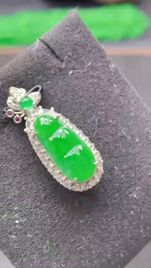 未镶嵌挂件翡翠天然翡翠